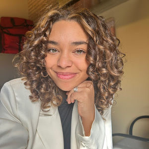 Meet your Posher, Mikayla